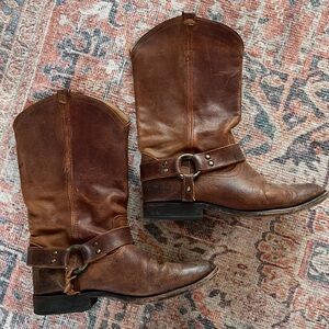 Frye Wyatt Leather Boots | 8B